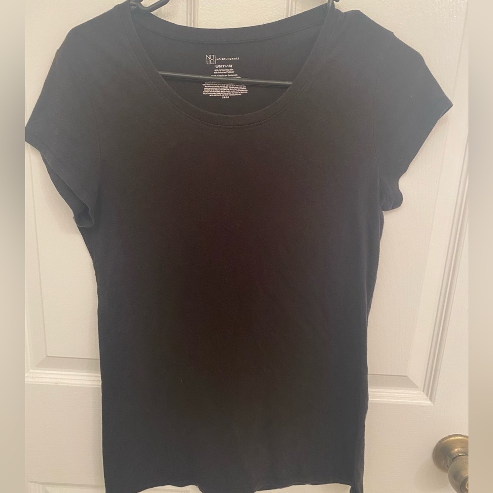 Black tee